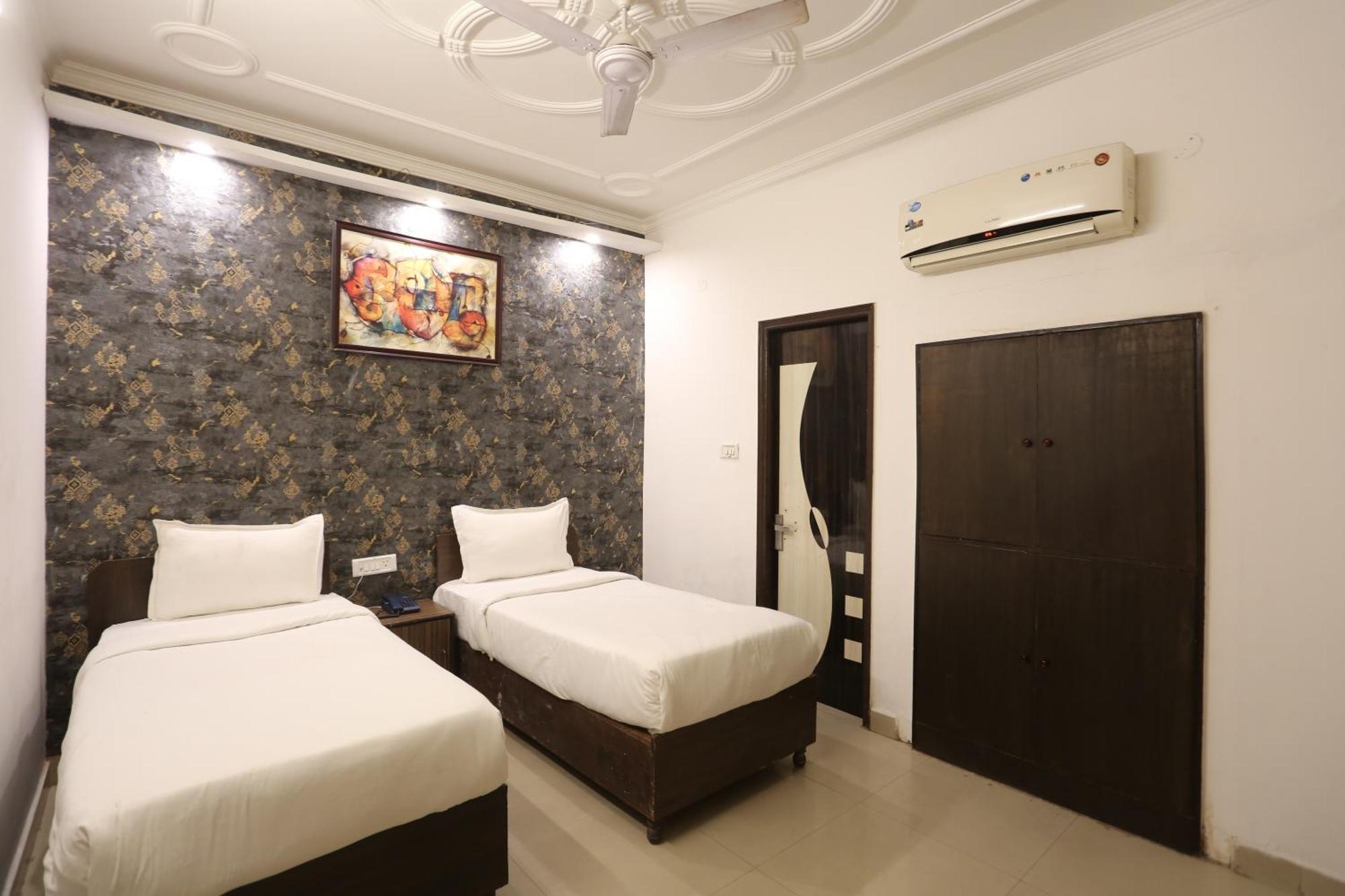 Backpackers - Ink Hotels Delhi Airport By Ss Group 뉴델리 외부 사진