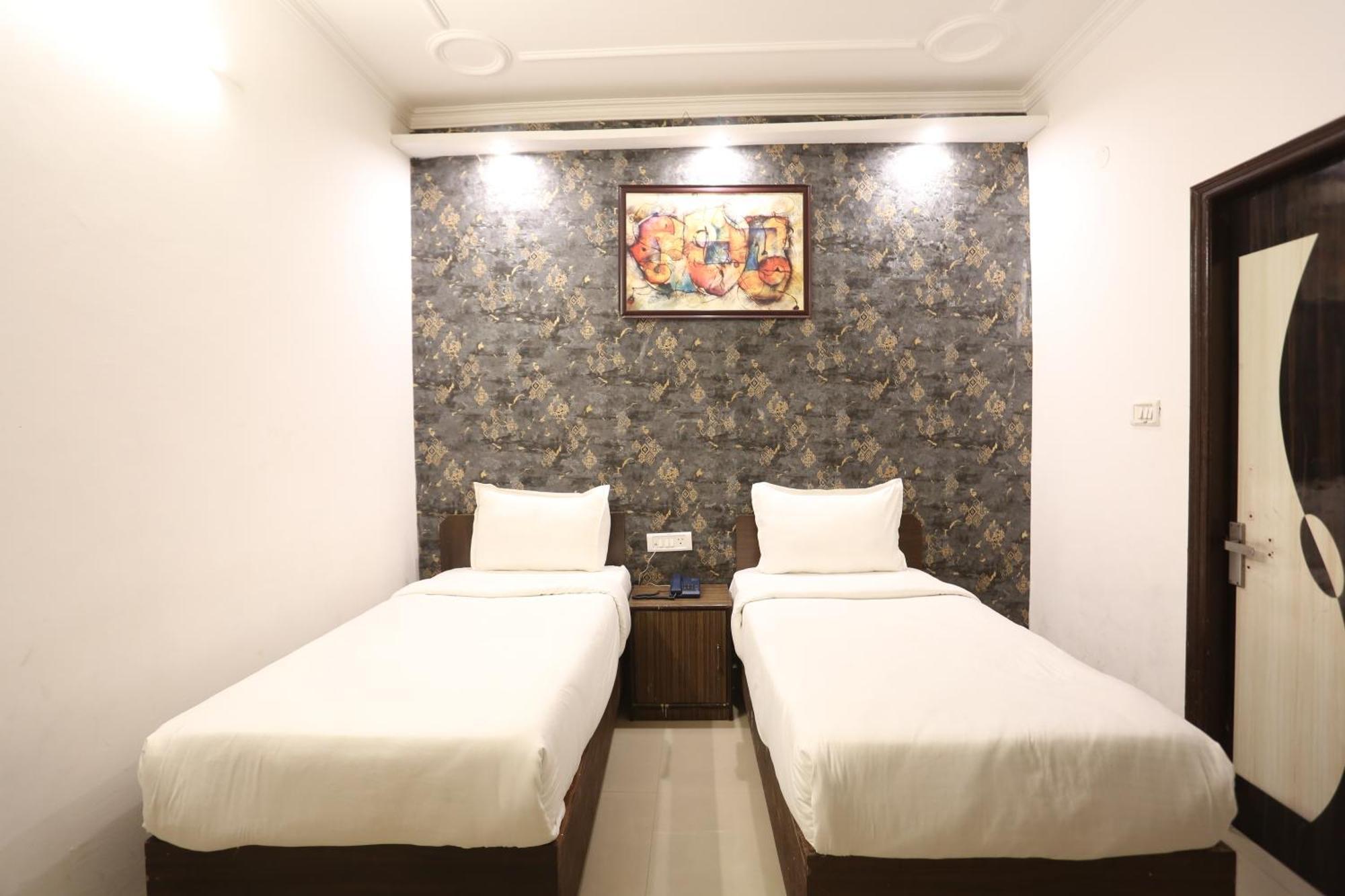 Backpackers - Ink Hotels Delhi Airport By Ss Group 뉴델리 외부 사진