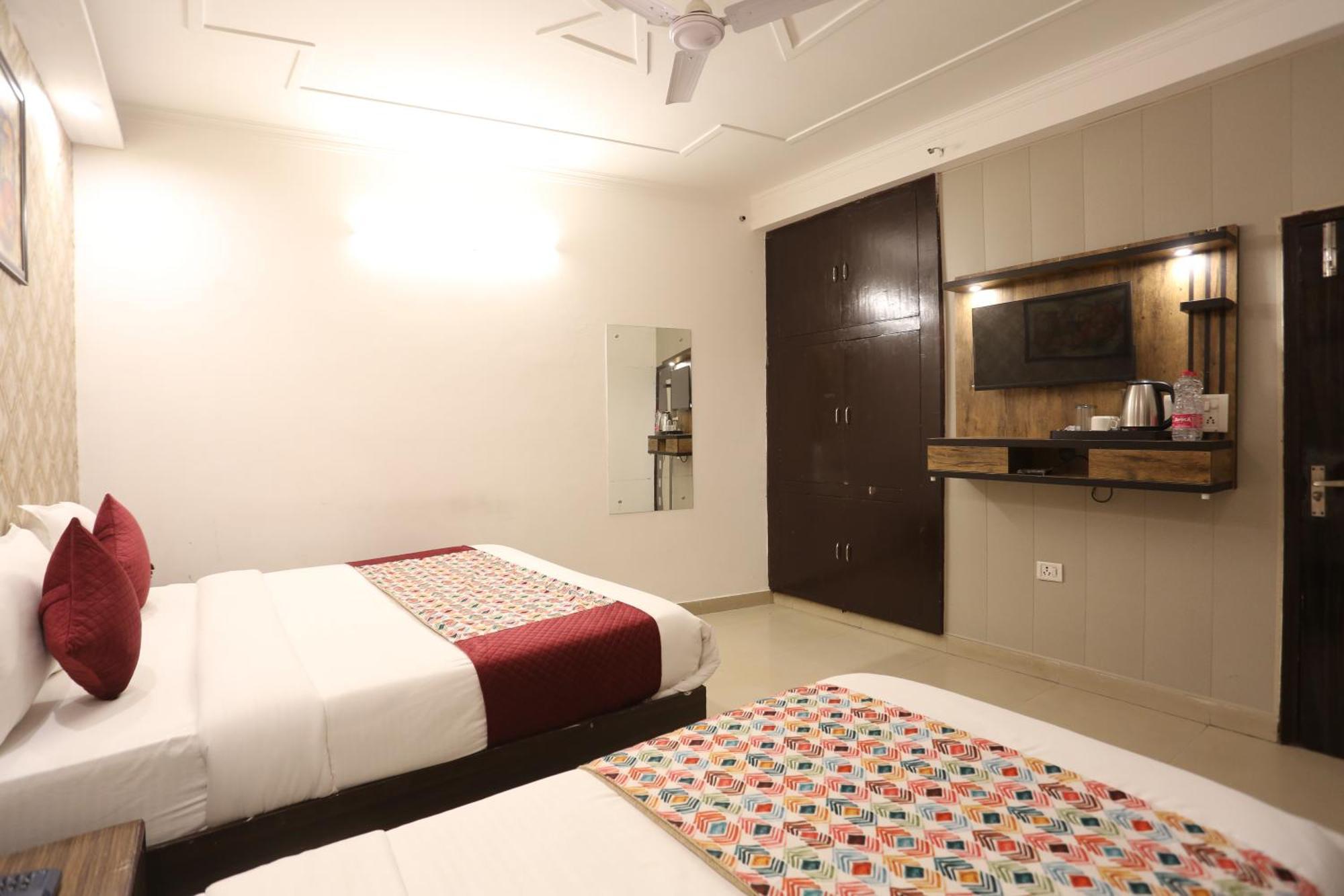 Backpackers - Ink Hotels Delhi Airport By Ss Group 뉴델리 외부 사진