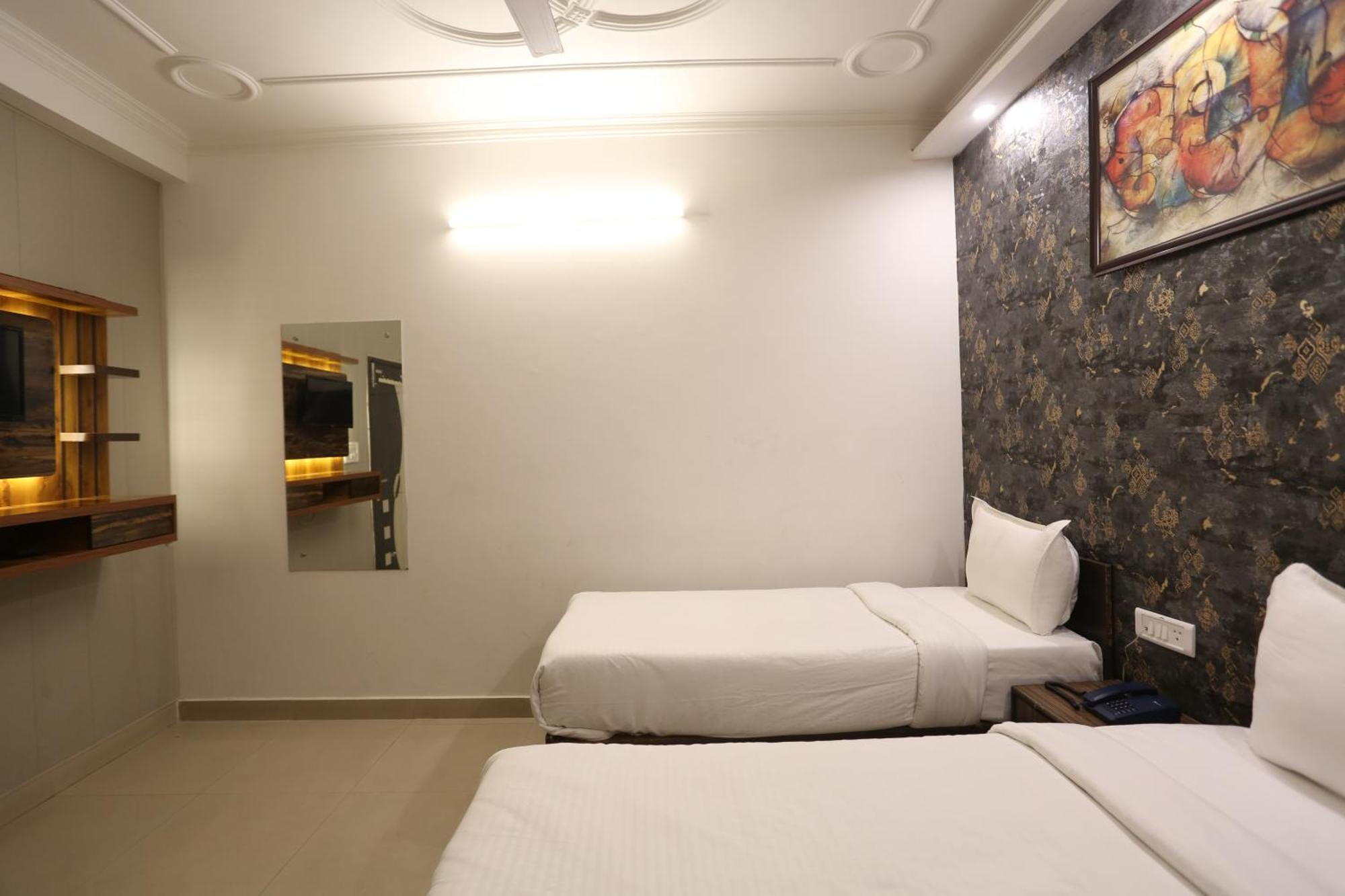 Backpackers - Ink Hotels Delhi Airport By Ss Group 뉴델리 외부 사진