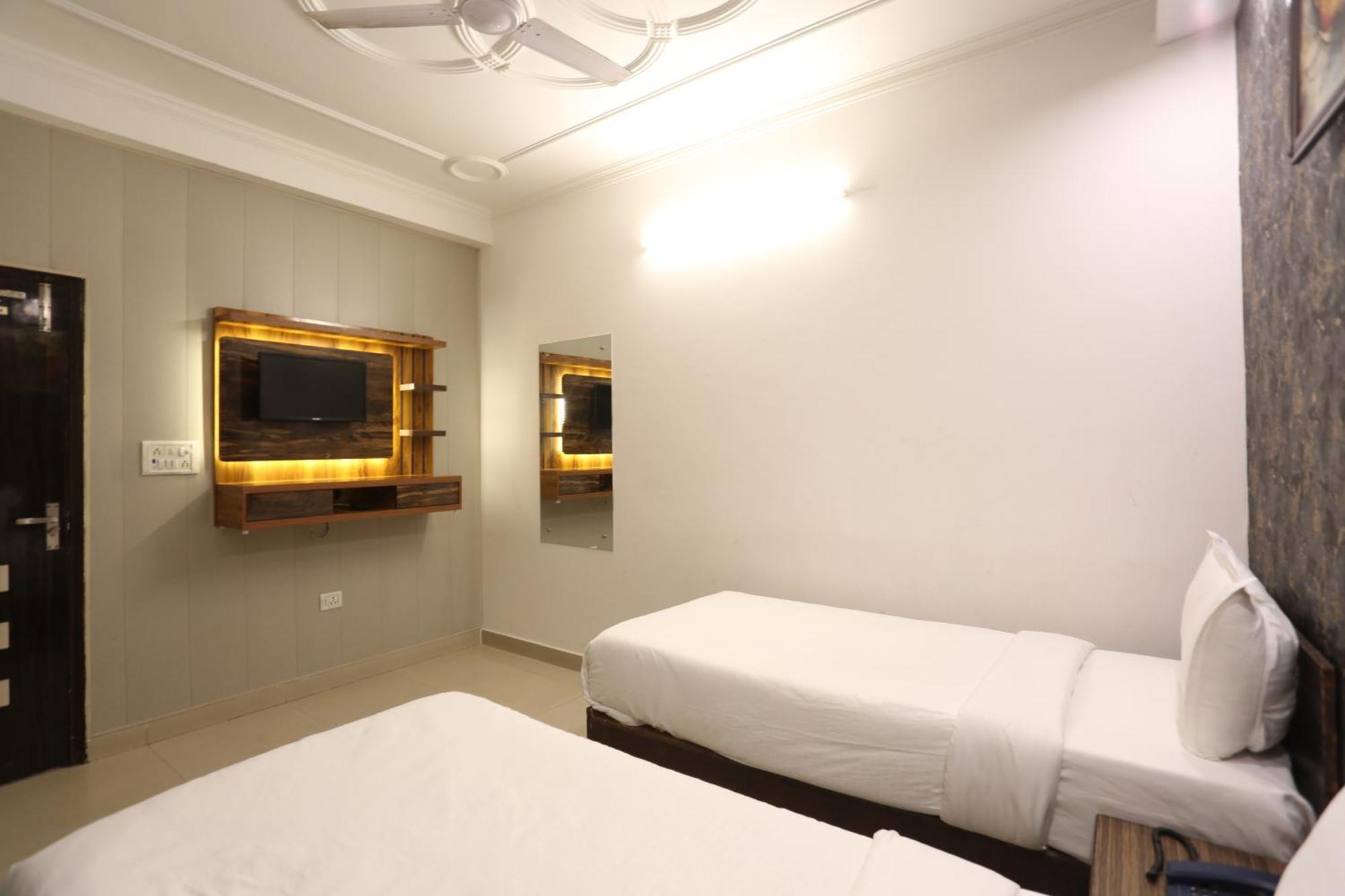 Backpackers - Ink Hotels Delhi Airport By Ss Group 뉴델리 외부 사진