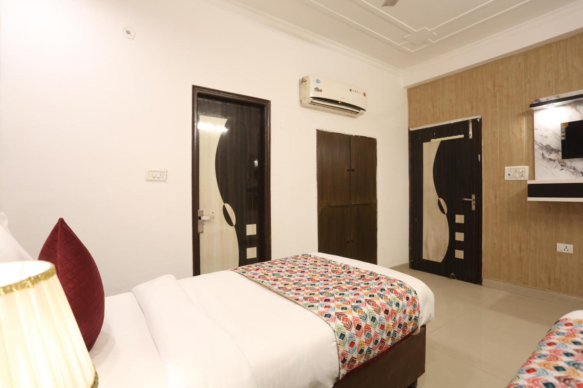 Backpackers - Ink Hotels Delhi Airport By Ss Group 뉴델리 외부 사진