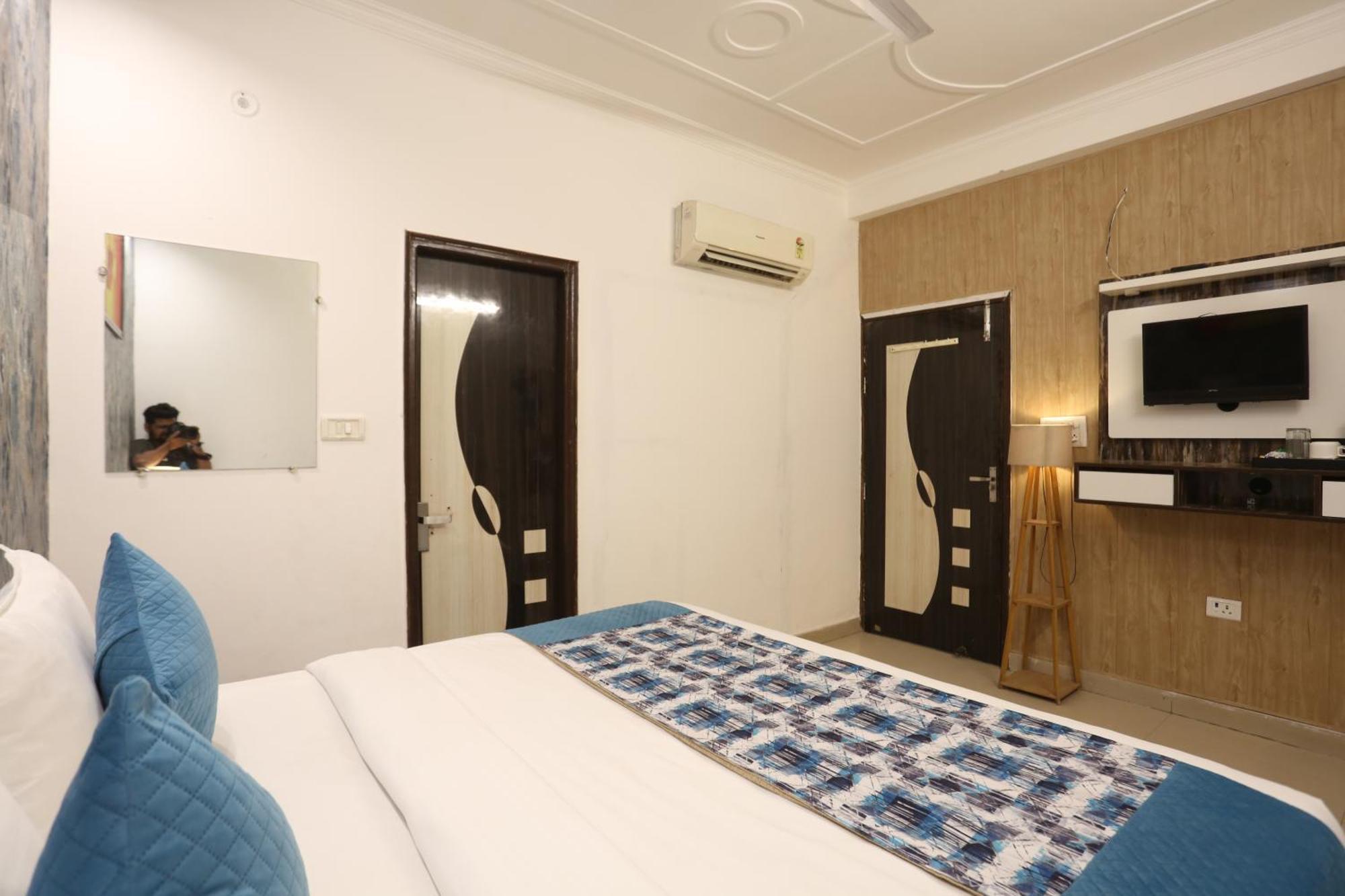 Backpackers - Ink Hotels Delhi Airport By Ss Group 뉴델리 외부 사진