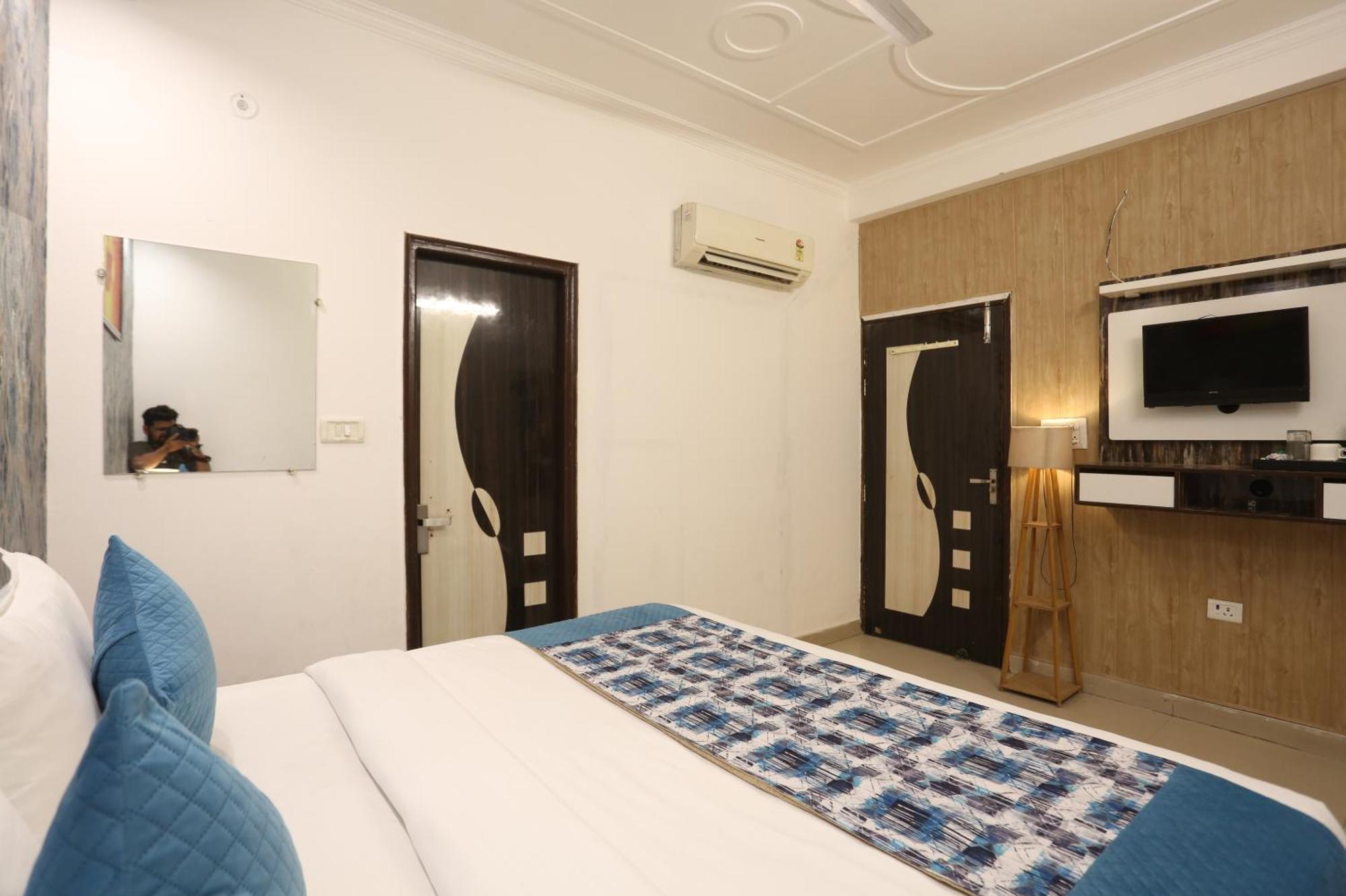 Backpackers - Ink Hotels Delhi Airport By Ss Group 뉴델리 외부 사진